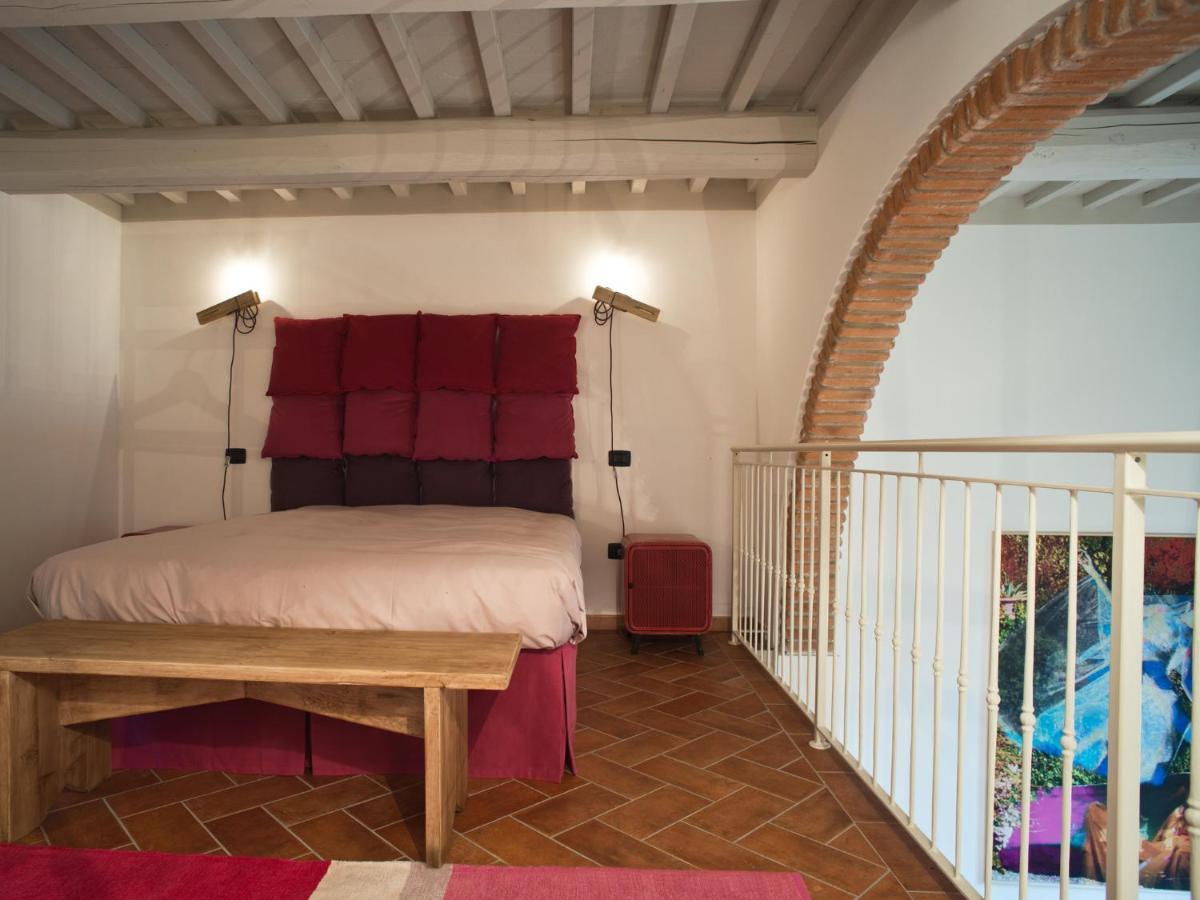 San Ruffino Apartments Lari Bagian luar foto