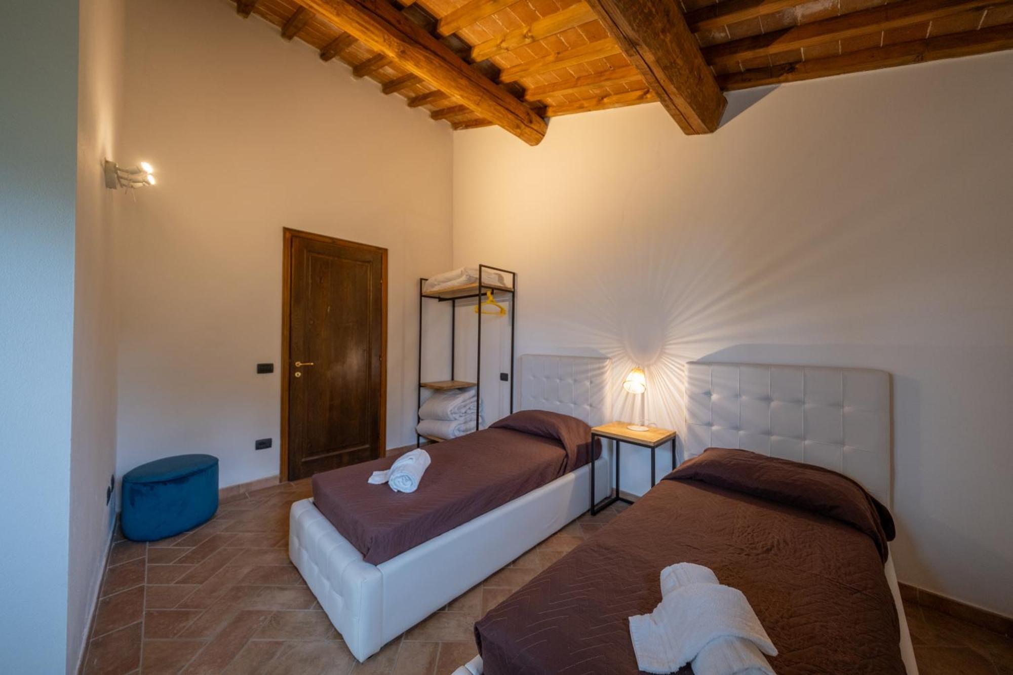 San Ruffino Apartments Lari Bagian luar foto