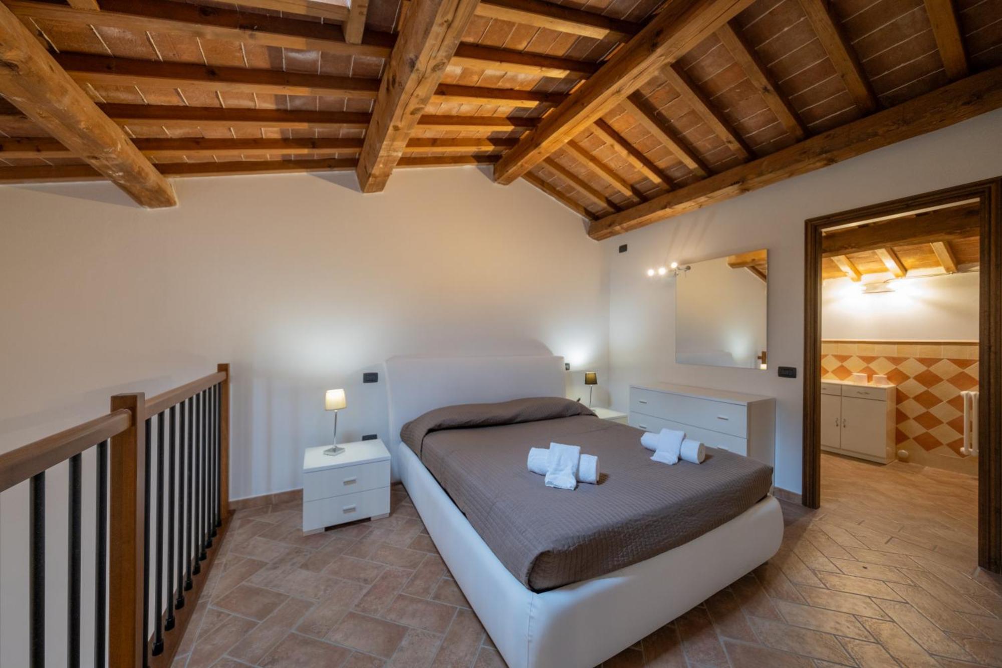 San Ruffino Apartments Lari Bagian luar foto
