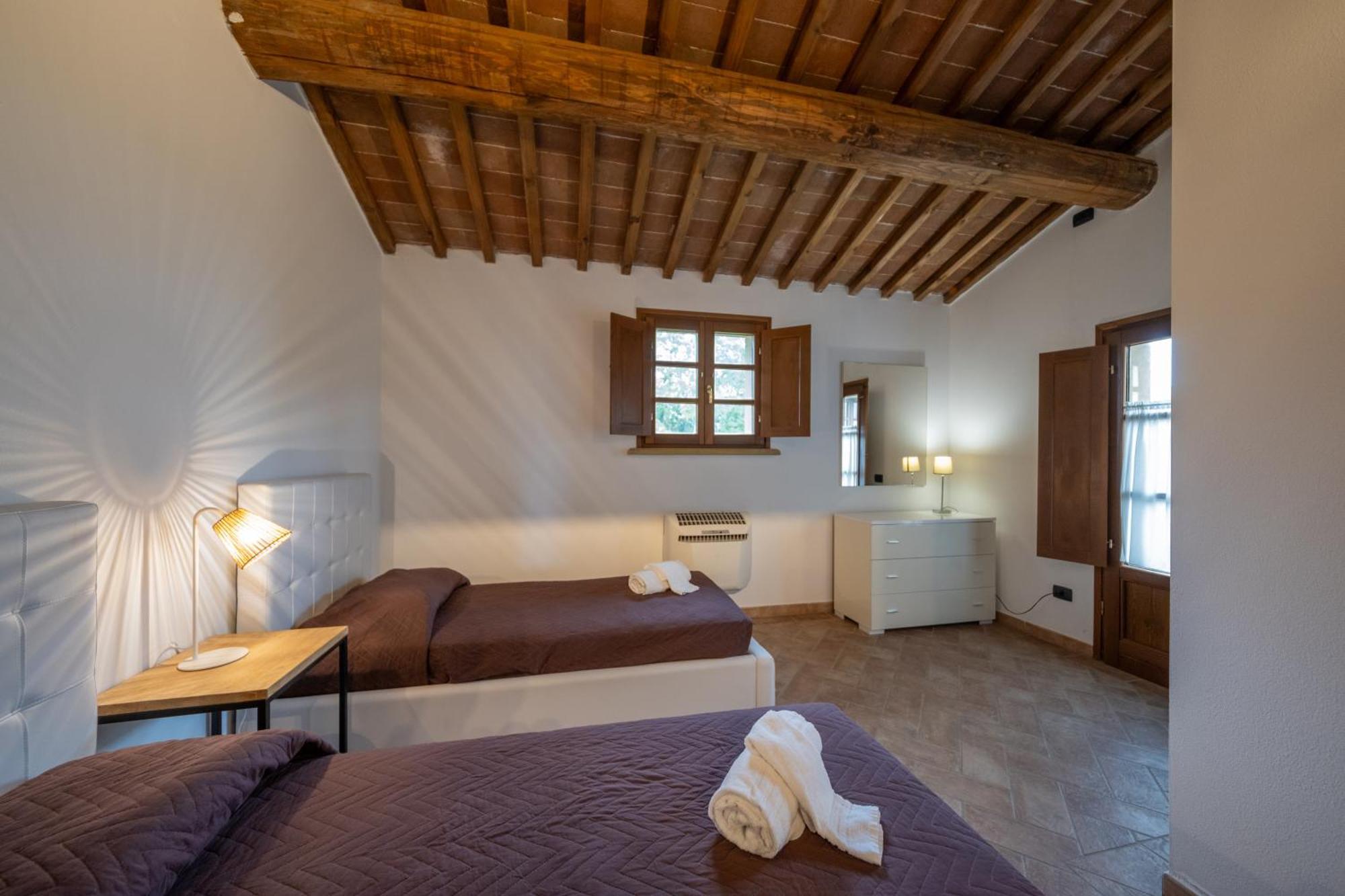 San Ruffino Apartments Lari Bagian luar foto