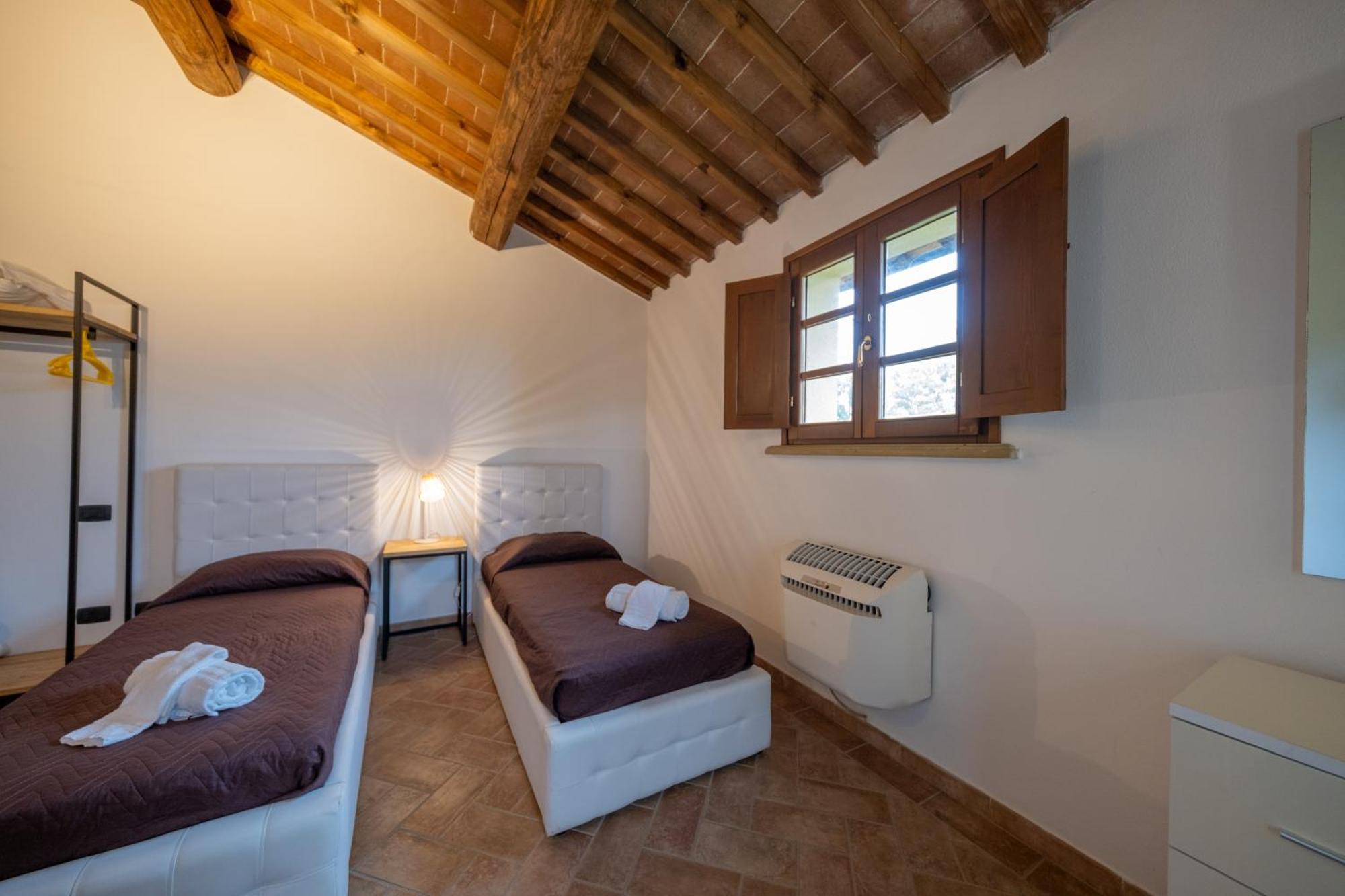 San Ruffino Apartments Lari Bagian luar foto
