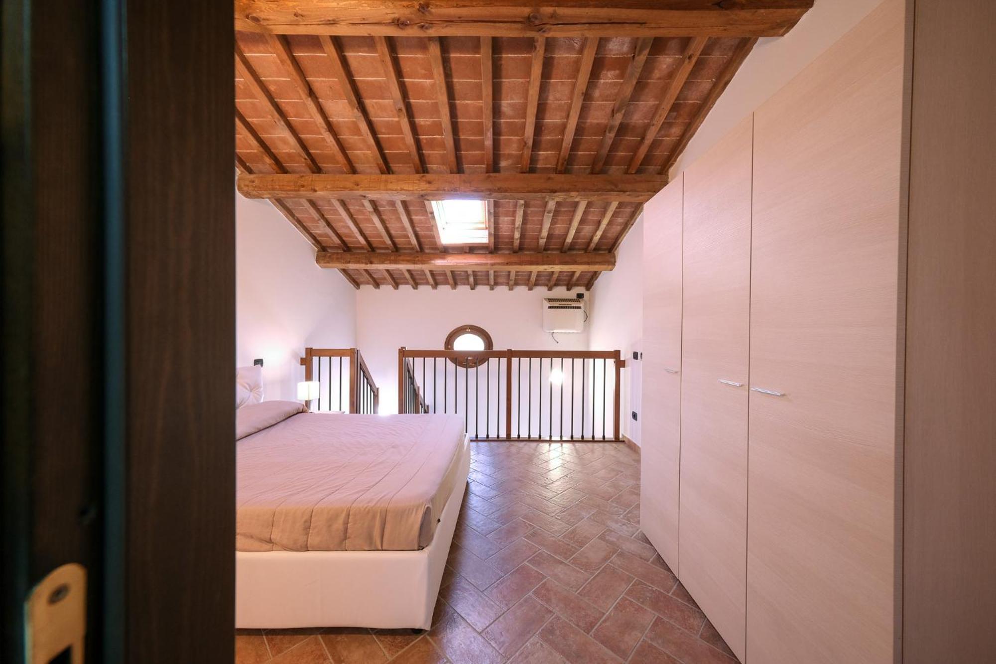 San Ruffino Apartments Lari Bagian luar foto